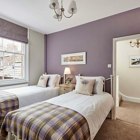 Вилла Harbour House Уитби Экстерьер фото